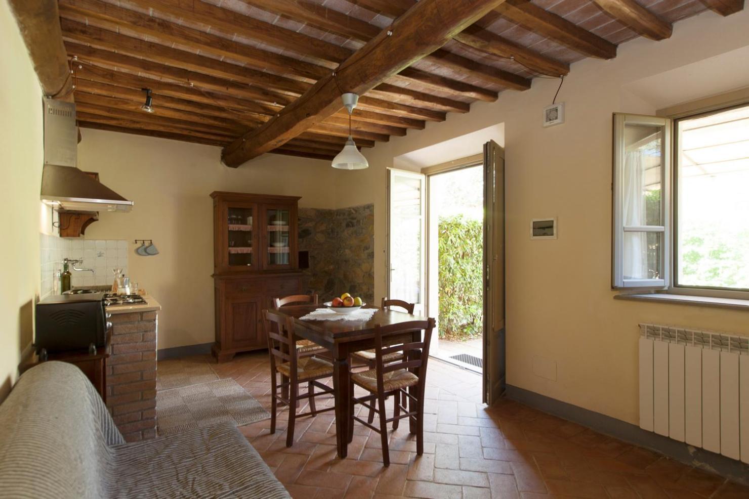 Agriturismo Bio Podere Doganelle Giuncarico Exterior photo